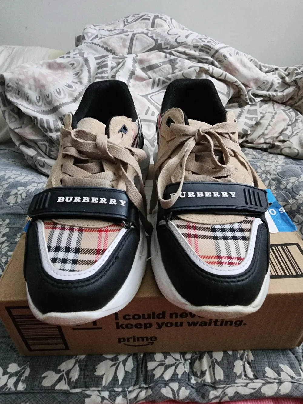 N/A sneakers black